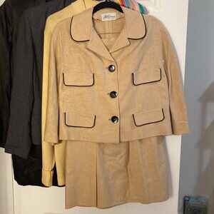 1960s J.W. Robinson California Skirt Suit Set 🤎
